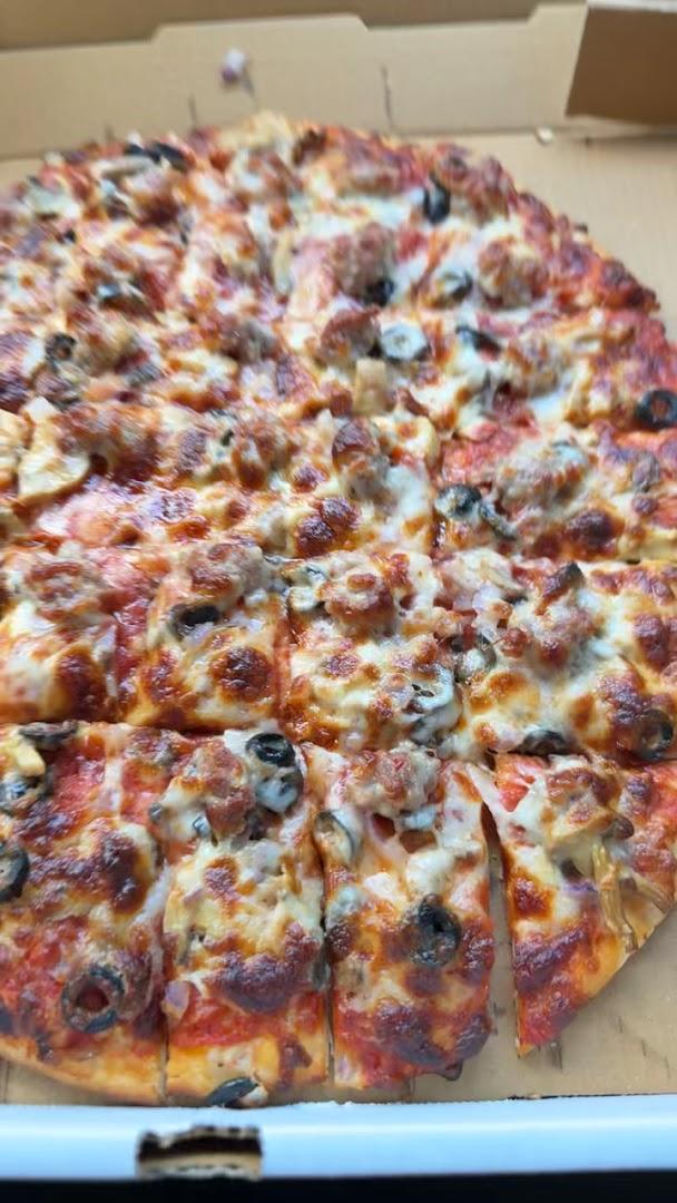 Poor Gary's Pizza Of Eveleth